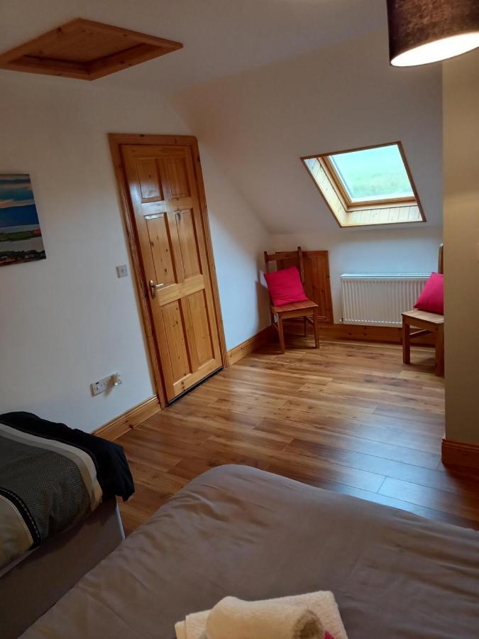 A New U Country Cottage Clynacartan Екстер'єр фото