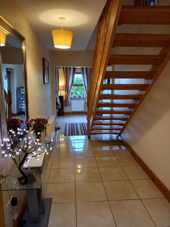 A New U Country Cottage Clynacartan Екстер'єр фото