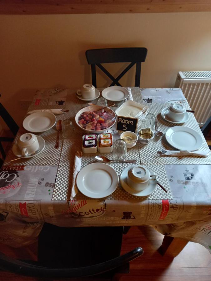 A New U Country Cottage Clynacartan Екстер'єр фото