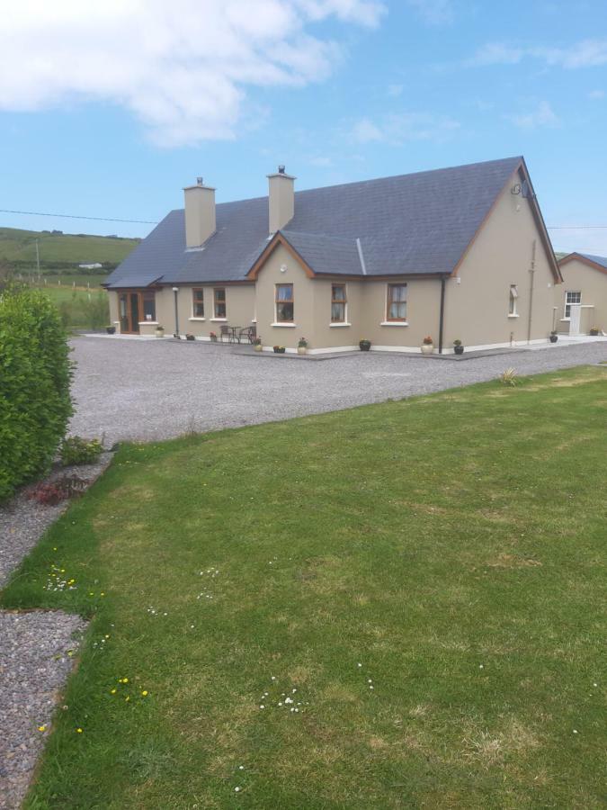 A New U Country Cottage Clynacartan Екстер'єр фото