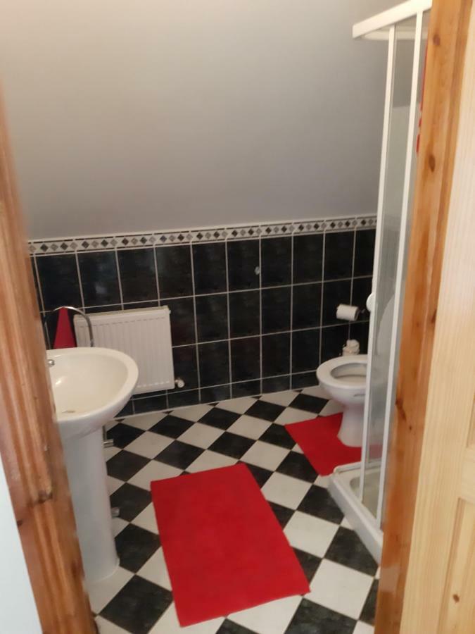 A New U Country Cottage Clynacartan Екстер'єр фото